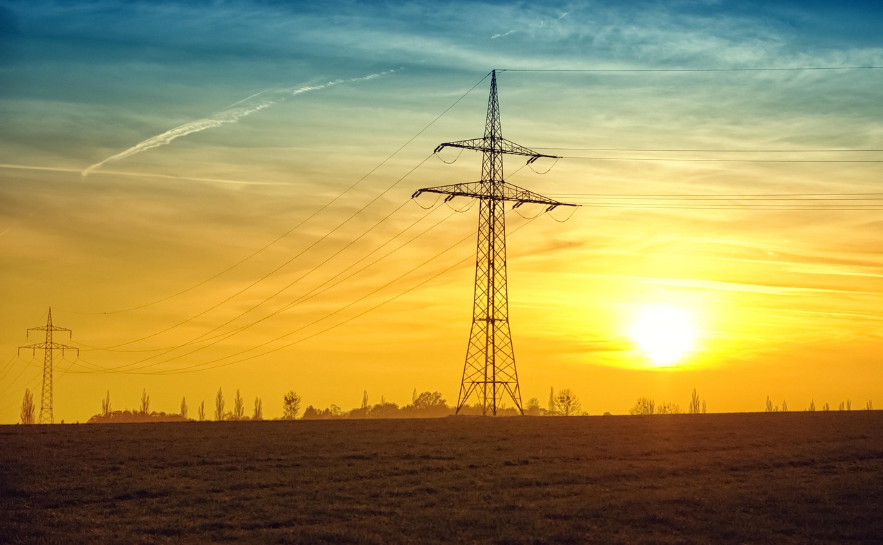 power-lines-532720_1280